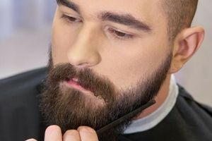 Як зробити бороду рівною і прямою